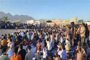 مشاركة رسمية في حفل زفاف جماعي واسع بمدينة الروضة في شبوة