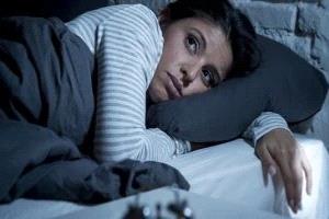 8 أسباب لتدهور جودة النوم فى منتصف العمر