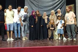 عدن: إشادة رسمية بعرض مسرحي شبابي اختتم عروضه وسط حضور جماهيري لافت
