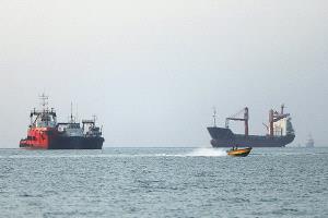 عقوبات أوروبية على إيرانيين لعرقلة الملاحة بـ «هرمز»
