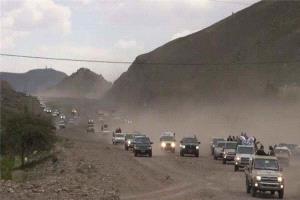 الشفلوت: حشود قبلية كبيرة قادرة على الوصول إلى صنعاء خلال ساعات في حال المواجهة