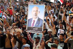 قراءة سياسية: تحديات إدارة السلطة تعرقل مسار مشروع المجلس الانتقالي