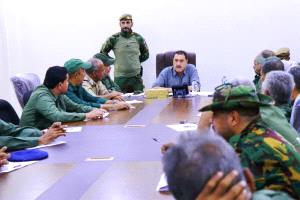 أمن عدن يعلن إجراءات صارمة لضبط المخالفات وتعزيز الاستقرار في العاصمة
