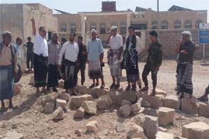 مدير عام الوضيع يتفقد مستشفى المديرية ويوجه بإزالة البناء العشوائي في حرمه