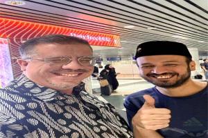 السفير اليمني بماليزيا ينهي أزمة مواطن عالق في مطار كوالالمبور بسبب تلف جوازه
