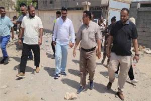 مدير عام المنصورة يدشن مشروع إنشاء حديقة جديدة في بئر فضل لتعزيز المساحات الخضراء