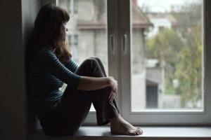 أبحاث حديثة تكشف أساسًا عصبيًا للشعور بالوحدة وتشابهه مع الجوع