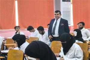 كلية طب الأسنان بجامعة عدن تبدأ امتحانات الفصل الثاني وسط أجواء هادئة وتنظيم متميز