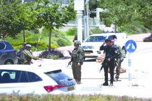 الجيش الإسرائيلي يعلن عن مقتل شخصين قرب مستوطنة في الضفة الغربية