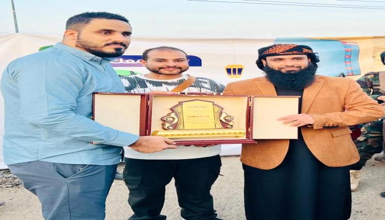 تقديراً لجهودة..شباب مديرية المعلا يكرمون المقدم مياس الجعدني