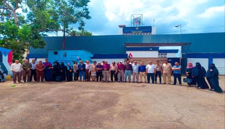 الانتقالي الجنوبي يندد بإغلاق مقاره ويدعو لحماية العمل السياسي السلمي