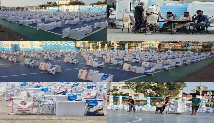 بدعم التحالف.. مبادرة العبيدي توزع سلالًا غذائية للأسر المحتاجة في عدن