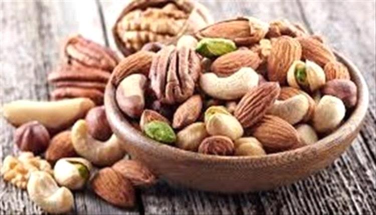 مكسرات لصحة القلب.. البندق واللوز وعين الجمل تخفض الكوليسترول الضار