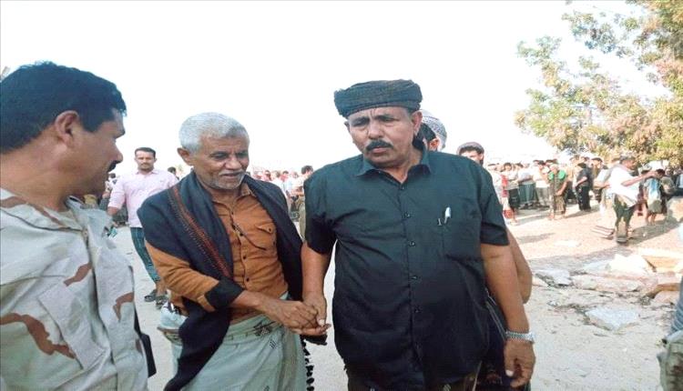 قائد المنطقة العسكرية الثانية يعزّي في وفاة العميد حسن الكشم العليي بالشحر