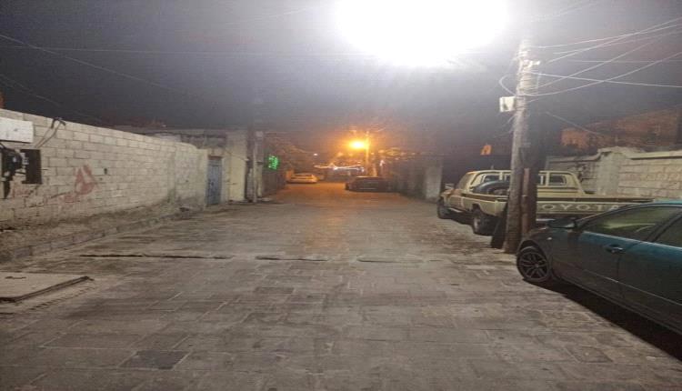 خورمكسر تعزز إنارتها الليلية: صيانة وتركيب كشافات LED في الأحياء