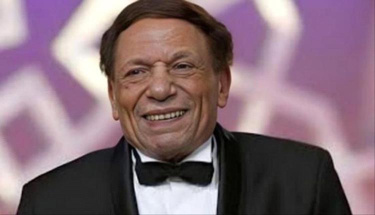 عادل إمام يوثق أسرار مسيرته في مذكراته المصورة