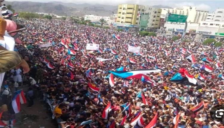 د. عيدروس النقيب: مخرجات "موفمبيك" انتهت.. والقوات الجنوبية في حضرموت رمز للحرية