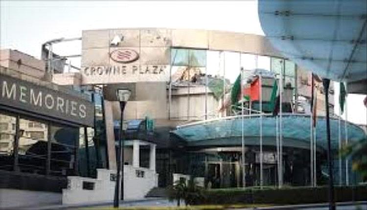 صواريخ إيرانية تضرب منشأة نفطية في المحرق والبحرين تطلق صافرات الإنذار