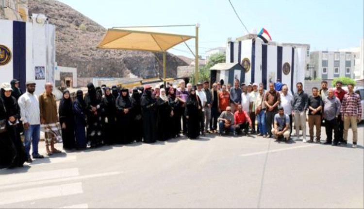 20 يومًا من الصمود الجنوبي أمام الأمانة في عدن