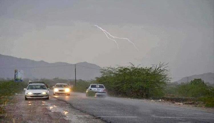 لقاء تشاوري لمدراء عموم مديريات المنطقة الوسطى مع مديرعام الكهرباء بلودر
