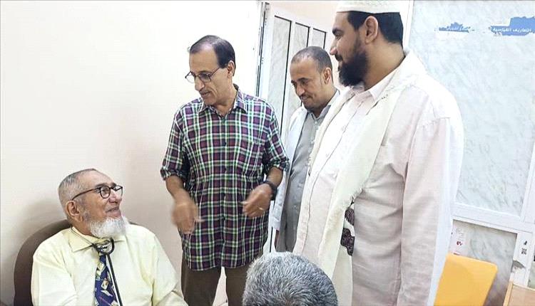 اختتام المخيم الطبي الرمضاني بمركز الهجرة في عدن لخدمة 300 مريض مجاناً