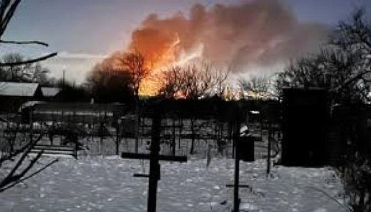 حطام طائرة مسيرة يشعل حريقا بمنشأة نفط في كراسنودار الروسية