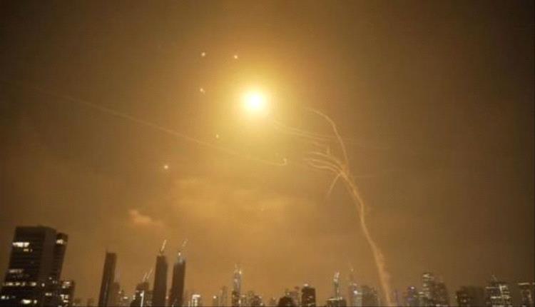 انفجارات تهز تل أبيب وصفارات الإنذار تدوي في وسط إسرائيل