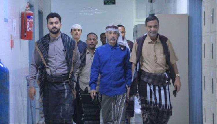 لمسة إنسانية في العيد.. الانتقالي يواسي مرضى سيئون