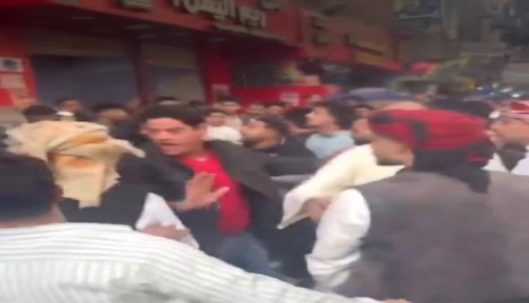عراك مفاجئ يعكر فرحة العيد لنازحين يمنيين في القاهرة