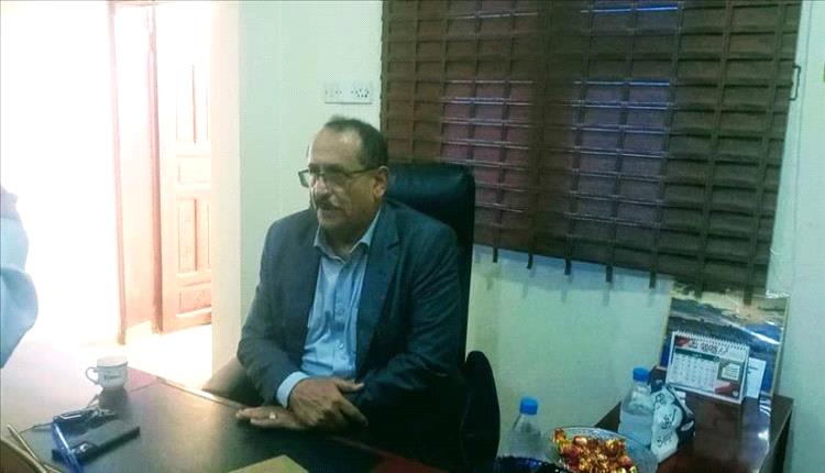 نائب محافظ لحج يشيد بانضباط مكتب الأوقاف ويحث على تعزيز الأداء