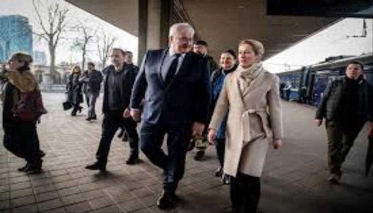 كبار دبلوماسيي الاتحاد الأوروبي يزورون كييف لإحياء ذكرى مذبحة بوتشا