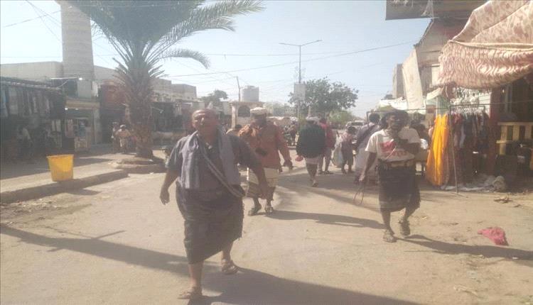 خنفر تطلق حملة واسعة لتنظيف سوق جعار بعد العيد