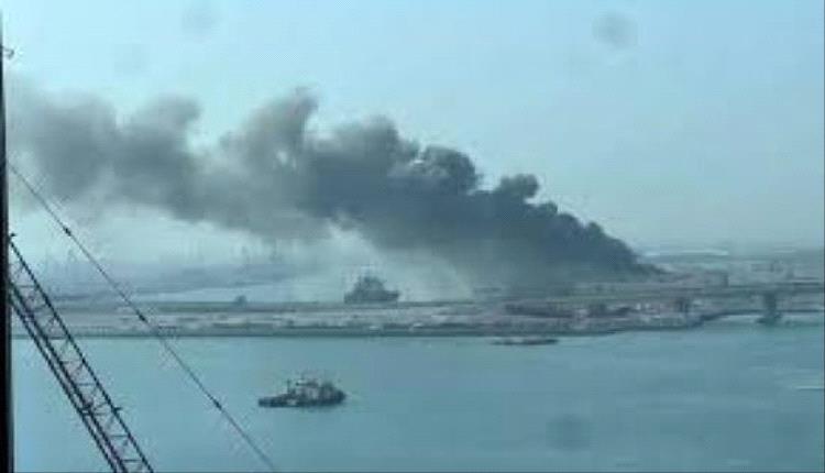 الكويت: استهداف ناقلة نفط في ميناء دبي يسبب أضراراً وحريقاً