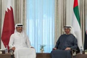 محمد بن زايد وتميم يناقشان الأمن الإقليمي وتعزيز التعاون الخليجي