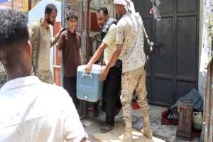 عدن تشدد الرقابة: حملة واسعة لوقف بيع القات في أحياء المعلا