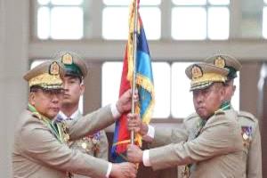 مين أونغ هلاينغ يقترب من قمة السلطة: خطوة جديدة لترسيخ الحكم العسكري في ميانمار