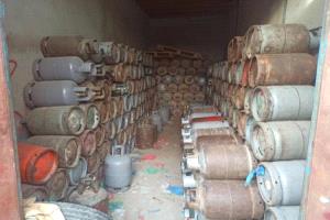 أزمة غاز في لحج: مطالب بإعادة المخصصات وسط تفاوت الأسعار