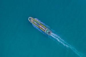 «ميرسك» تغلق بوابة هرمز أمام سفنها وسط تصاعد المخاطر الأمنية