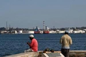 كوبا تلجأ للفاتيكان لكسر الحصار النفطي