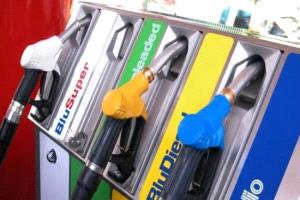 انخفاض ثقة المستهلك الأمريكي جراء قفزة الوقود