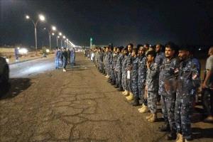 خريجو بلحاف يعتصمون أمام التحالف للمطالبة برواتبهم المتوقفة