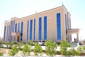 باربّاع يتفقد تجهيزات مستشفى المدينة الخيري بسيئون ويؤكد قرب افتتاحه