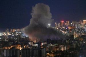 دوي انفجارات قرب تل أبيب مع تحذير من صواريخ إيرانية