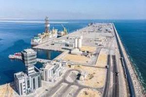 تصعيد يطال عُمان.. هجوم بمسيّرتين يستهدف ميناء صلالة