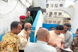 الإفراج الرمضاني: نيابة حضرموت ترفع قيود ثلاثة نزلاء بفضل فاعل خير