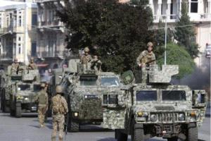 تصعيد خطير جنوب لبنان: غارة إسرائيلية تقتل جنديين قرب النبطية