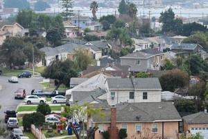 الطلب العقاري الأمريكي يهدأ: تباطؤ مبيعات المنازل الجديدة في ديسمبر