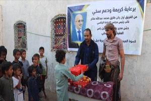 الحديدة: فرحة العيد للأطفال النازحين والأيتام