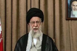 وفاة أرملة خامنئي بعد إصابتها في الضربات على طهران