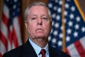 سيناتور أمريكي يطالب بنقل القواعد من إسبانيا بعد إغلاق المجال الجوي